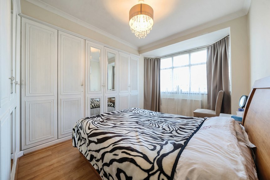 under offer pole hill road london 41879 - Gibbs Gillespie