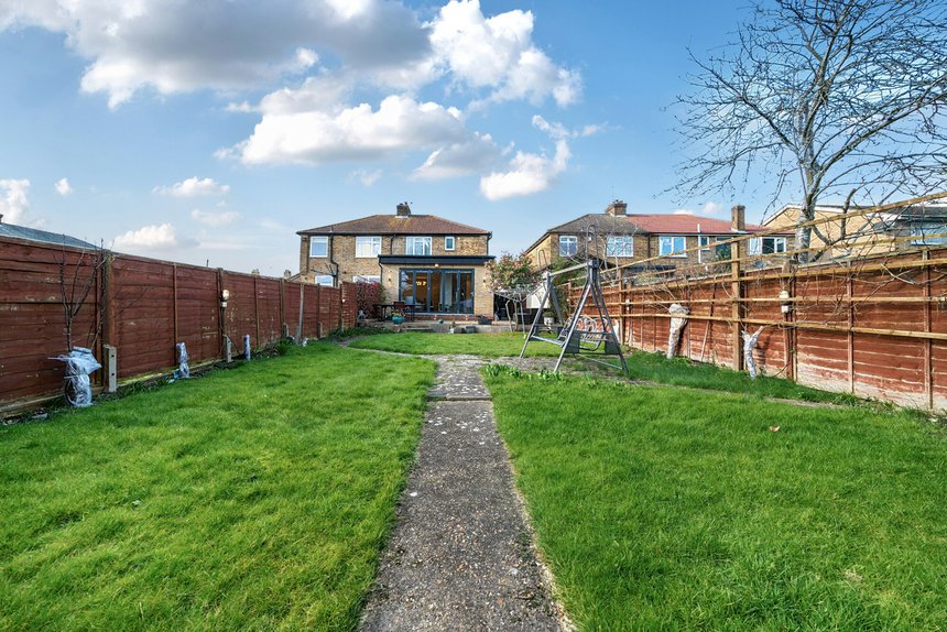 under offer pole hill road london 41879 - Gibbs Gillespie