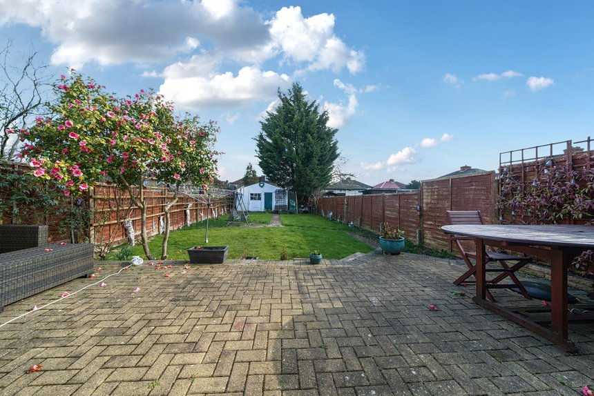 under offer pole hill road london 41879 - Gibbs Gillespie