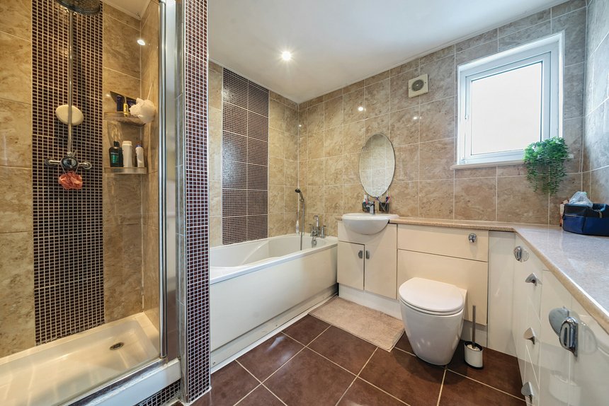 under offer pole hill road london 41879 - Gibbs Gillespie