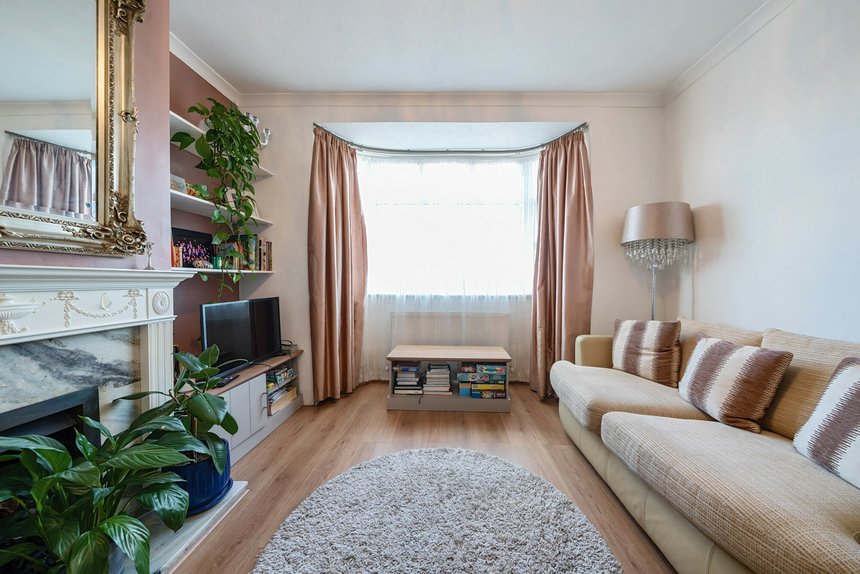 under offer pole hill road london 41879 - Gibbs Gillespie