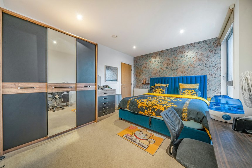 under offer northolt road london 41969 - Gibbs Gillespie