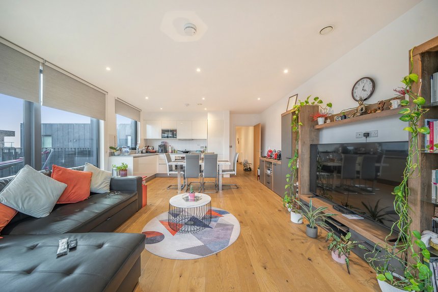 under offer northolt road london 41969 - Gibbs Gillespie