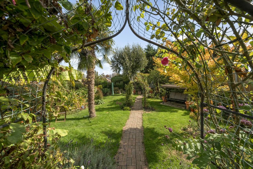 for sale willow crescent west london 41978 - Gibbs Gillespie
