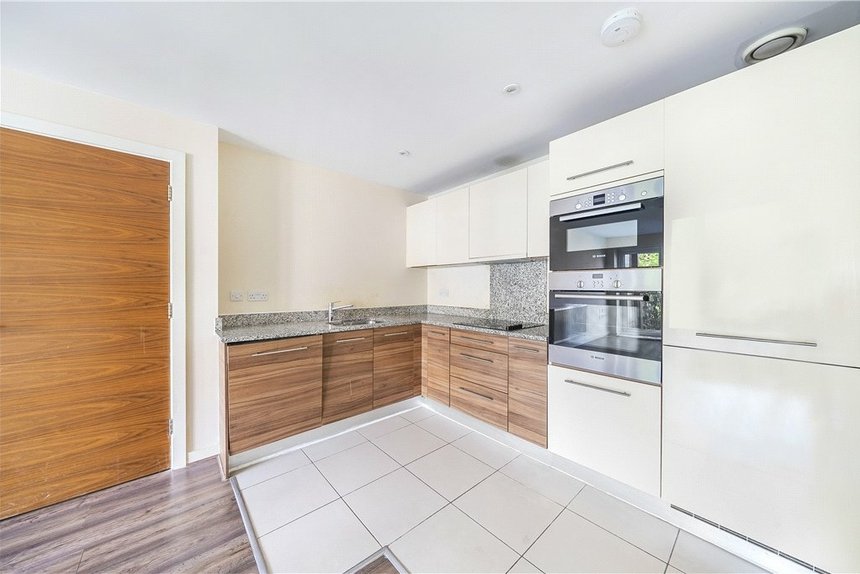 for sale howard road london 42111 - Gibbs Gillespie