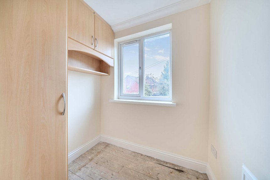 for sale eastcote lane london 42116 - Gibbs Gillespie