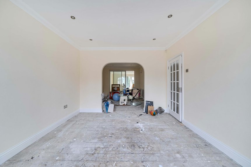 for sale eastcote lane london 42116 - Gibbs Gillespie