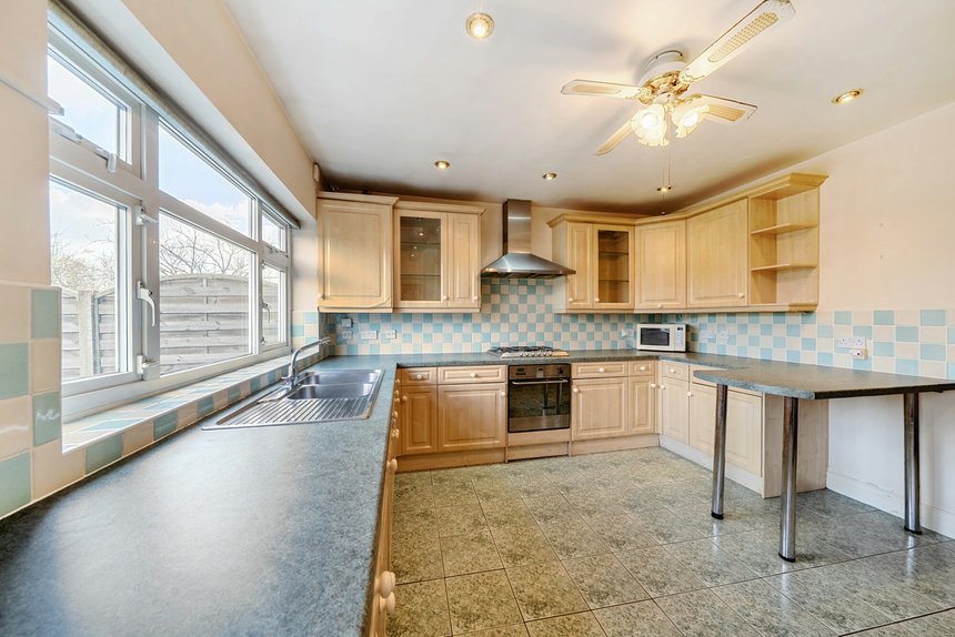 for sale elmsleigh avenue london 42197 - Gibbs Gillespie