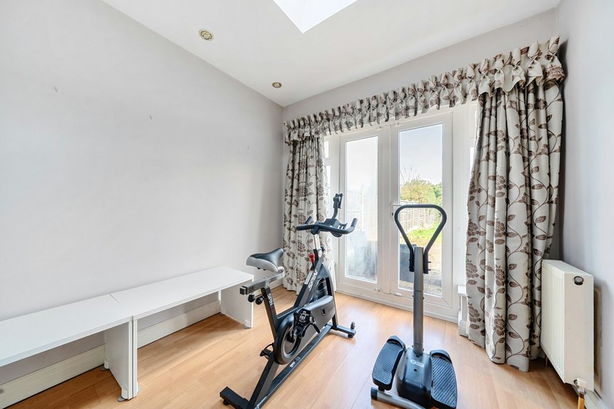 for sale elmsleigh avenue london 42197 - Gibbs Gillespie