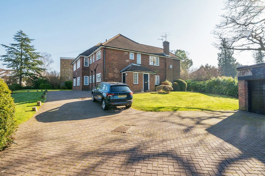 for sale eastbury avenue london 42200 - Gibbs Gillespie