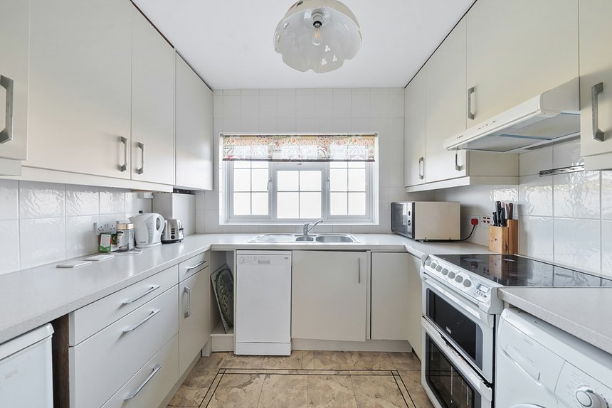 for sale eastbury avenue london 42200 - Gibbs Gillespie