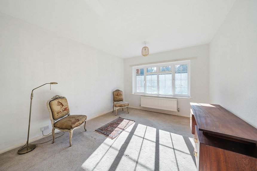 for sale eastbury avenue london 42200 - Gibbs Gillespie