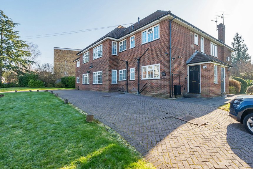 for sale eastbury avenue london 42200 - Gibbs Gillespie