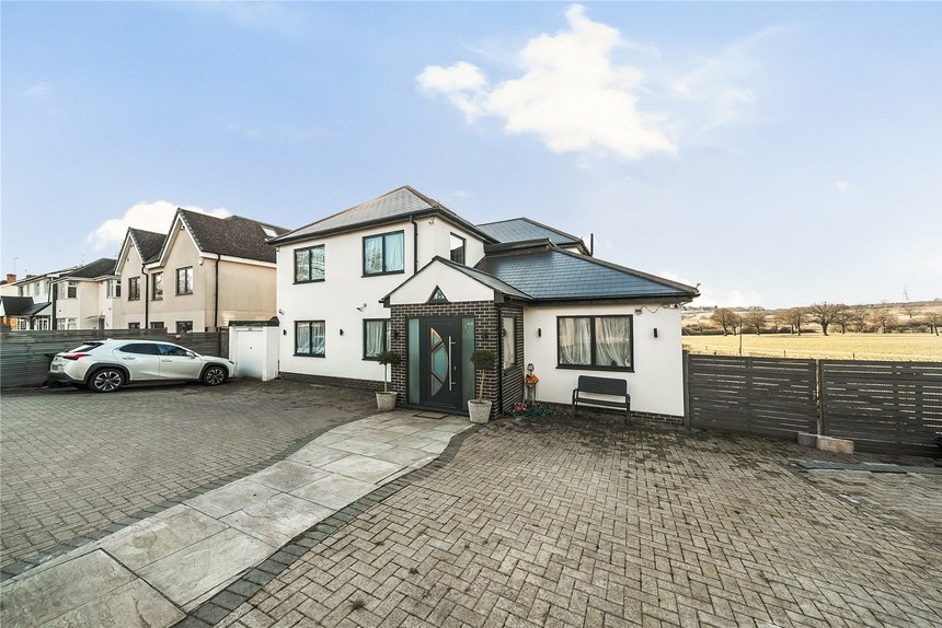 for sale edgwarebury lane london 42220 - Gibbs Gillespie
