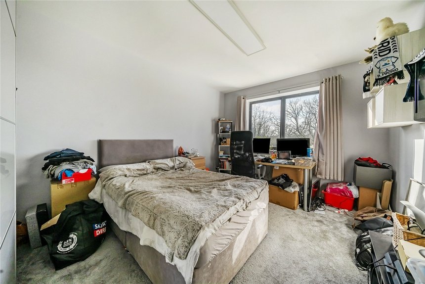 for sale edgwarebury lane london 42220 - Gibbs Gillespie