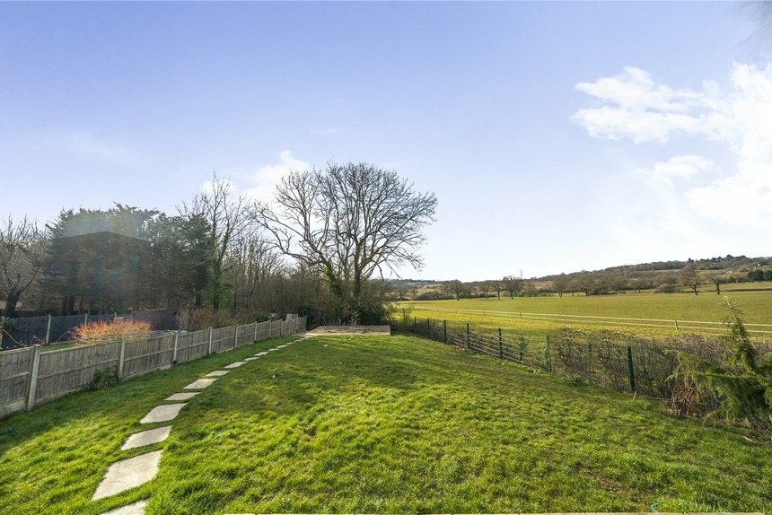 for sale edgwarebury lane london 42220 - Gibbs Gillespie
