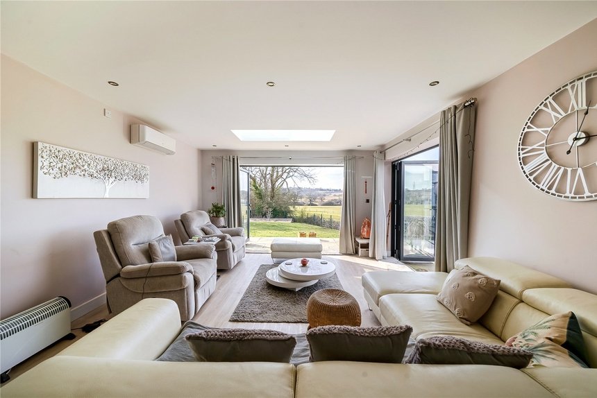 for sale edgwarebury lane london 42220 - Gibbs Gillespie