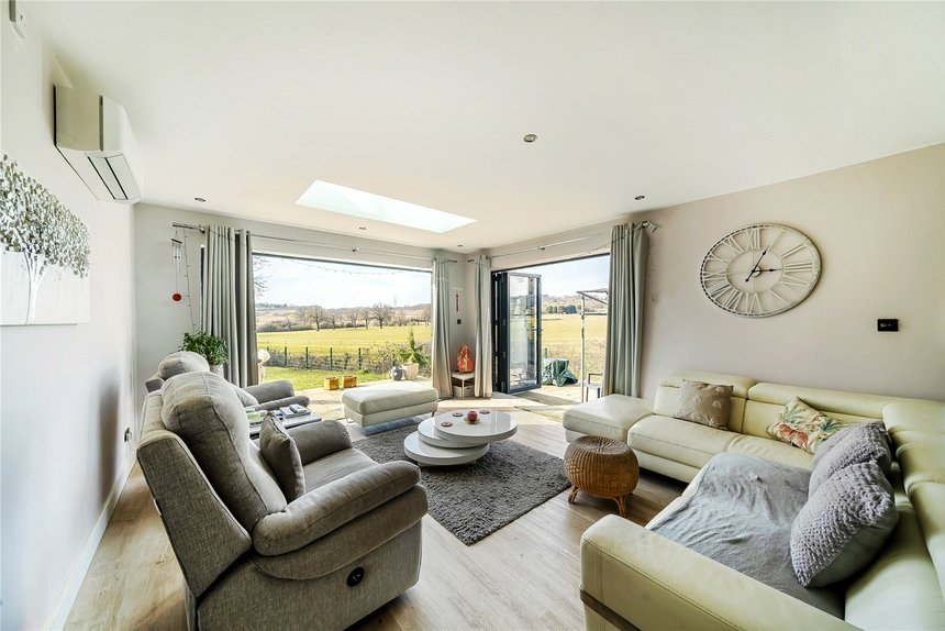 for sale edgwarebury lane london 42220 - Gibbs Gillespie