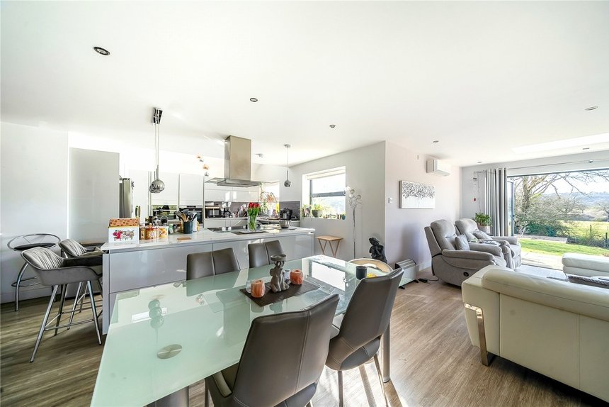 for sale edgwarebury lane london 42220 - Gibbs Gillespie
