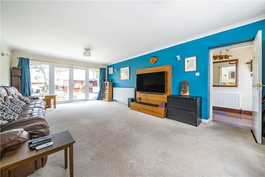 5 bedroom House for sale in Conway Crescent, Perivale, Greenford, UB6