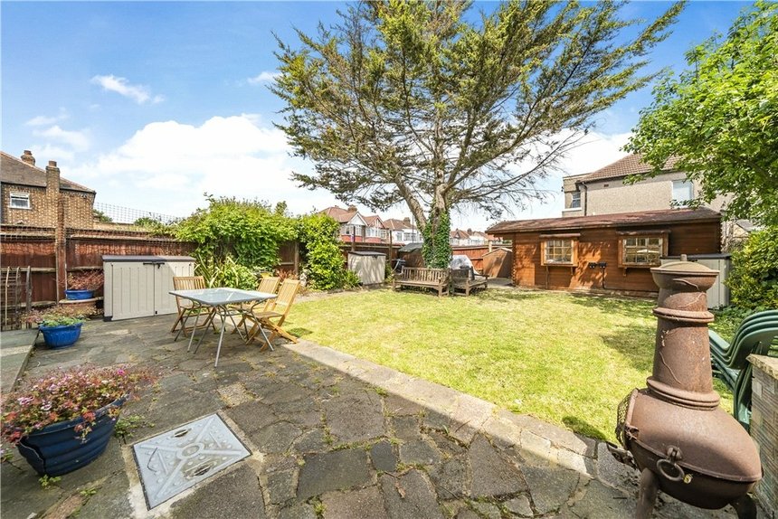 5 bedroom House for sale in Conway Crescent, Perivale, Greenford, UB6