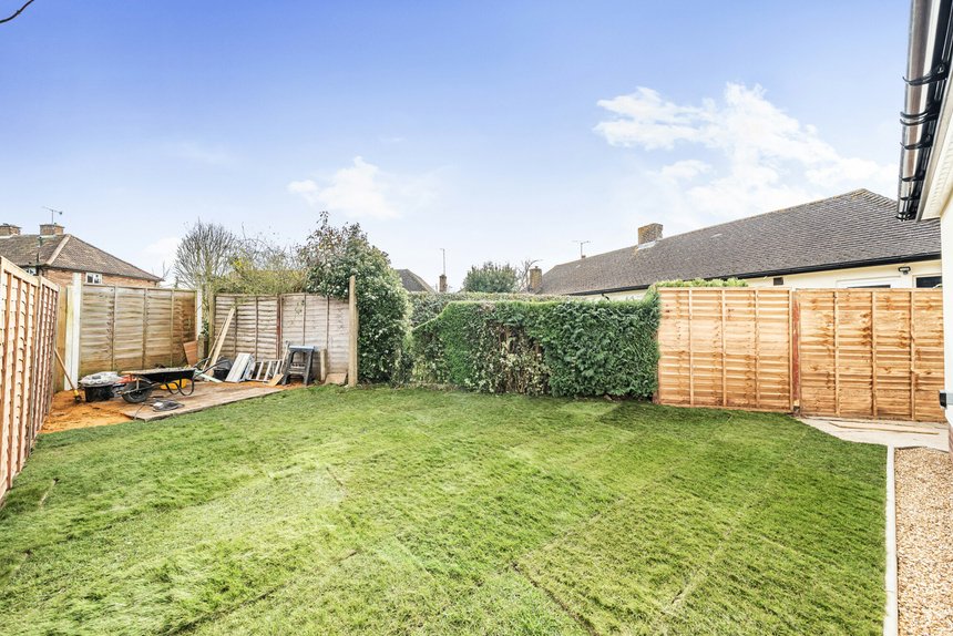 for sale morten gardens london 42304 - Gibbs Gillespie