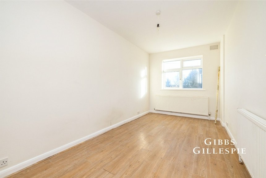 to let beaulieu drive london 42336 - Gibbs Gillespie