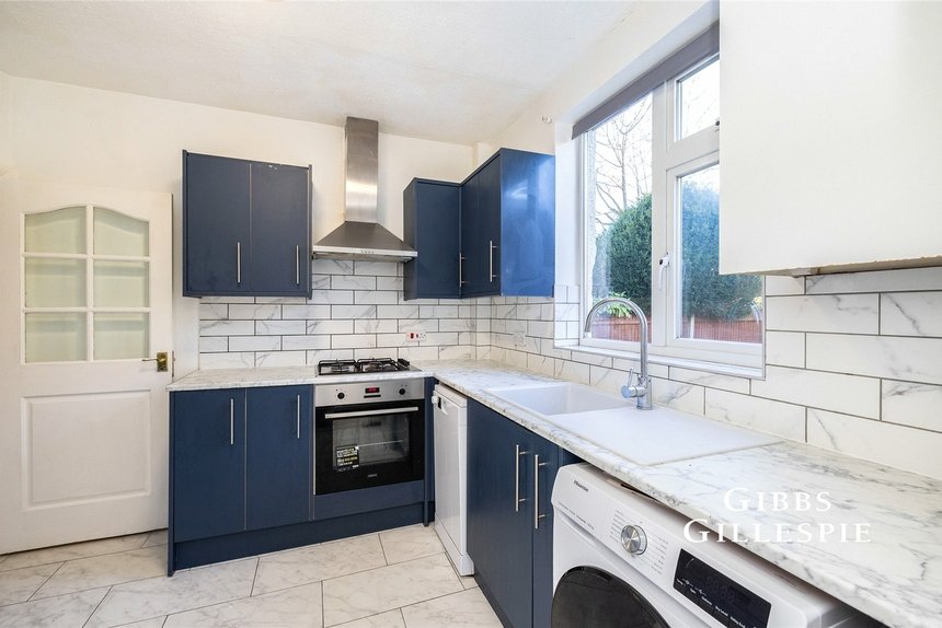 to let beaulieu drive london 42336 - Gibbs Gillespie