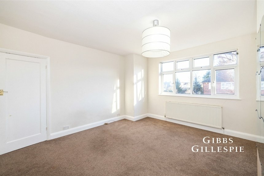 to let beaulieu drive london 42336 - Gibbs Gillespie