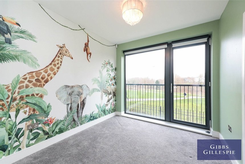 let gladiator house london 42344 - Gibbs Gillespie