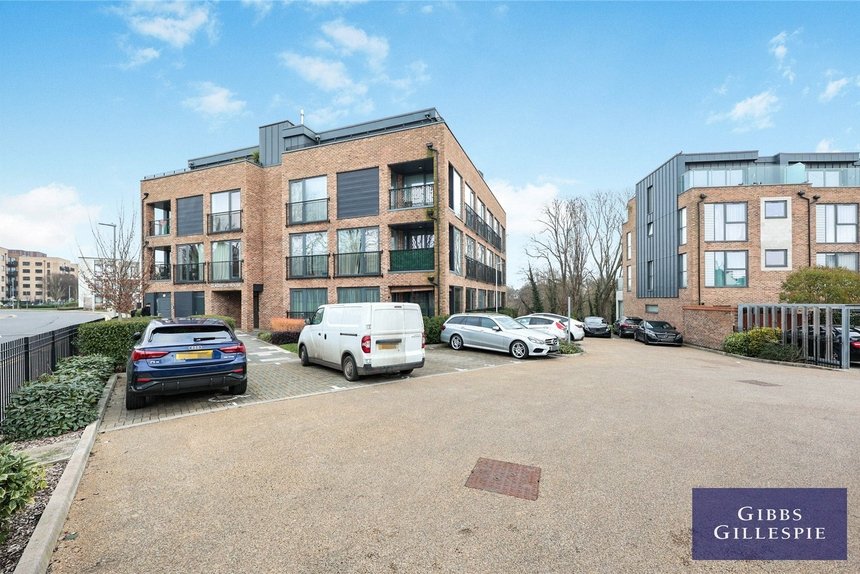 let gladiator house london 42344 - Gibbs Gillespie