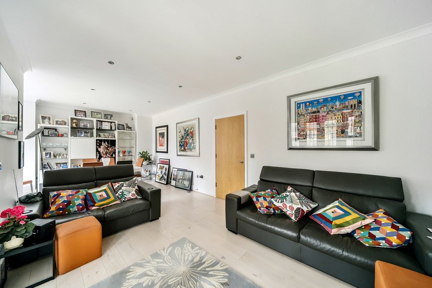sold fauna close london 42362 - Gibbs Gillespie