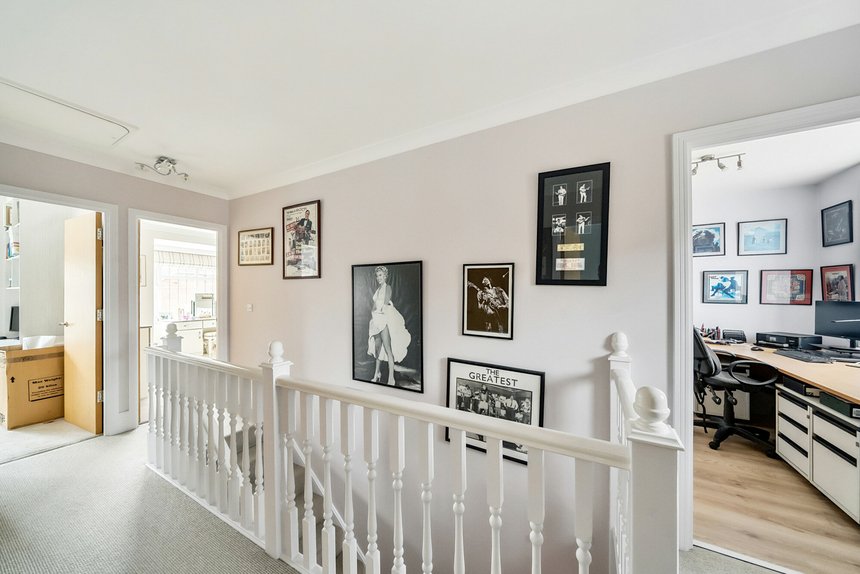 sold fauna close london 42362 - Gibbs Gillespie