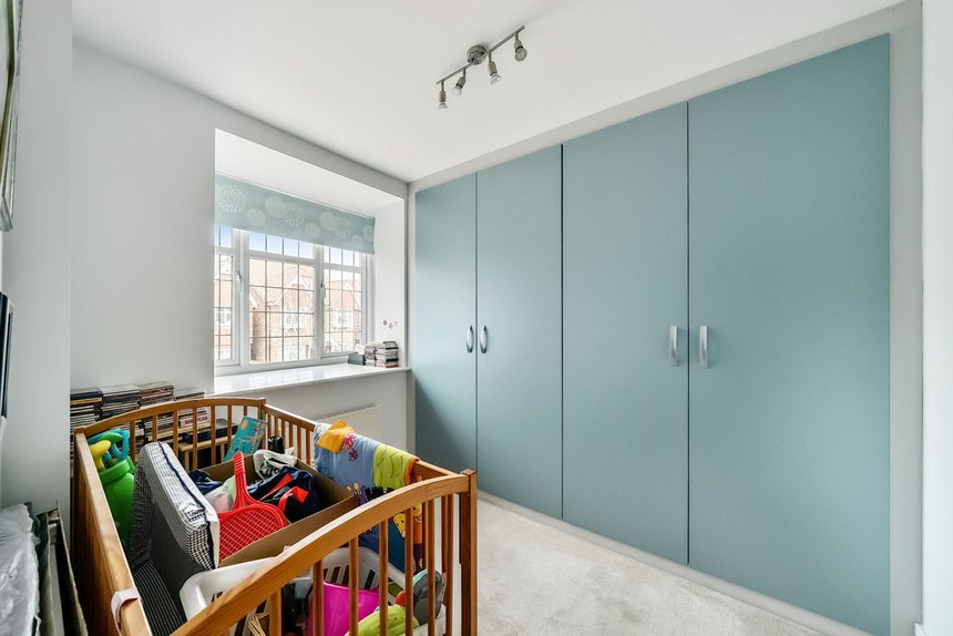 sold fauna close london 42362 - Gibbs Gillespie