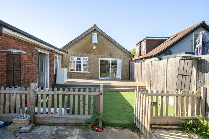 for sale nicholls avenue london 424 - Gibbs Gillespie