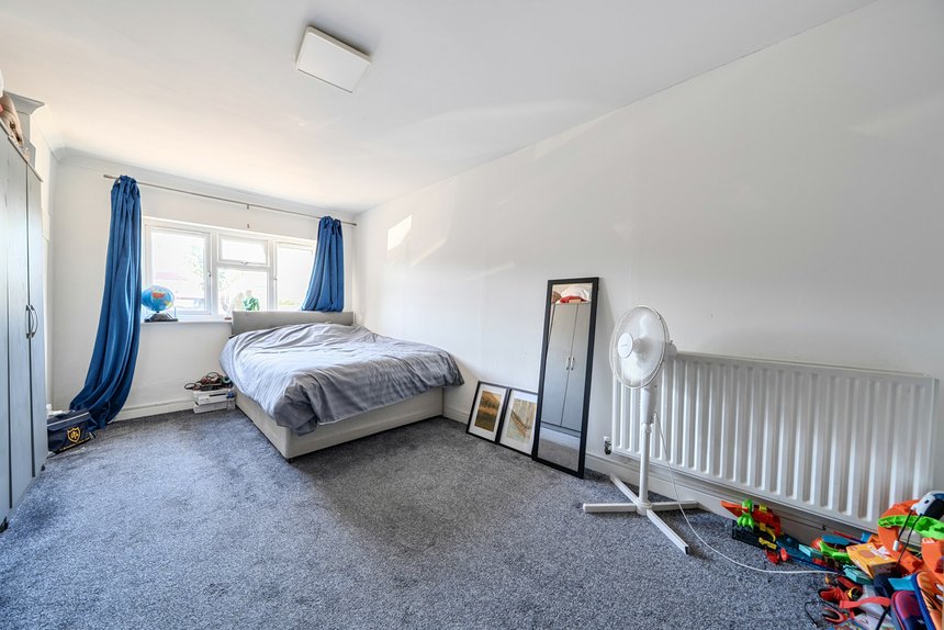 for sale nicholls avenue london 424 - Gibbs Gillespie