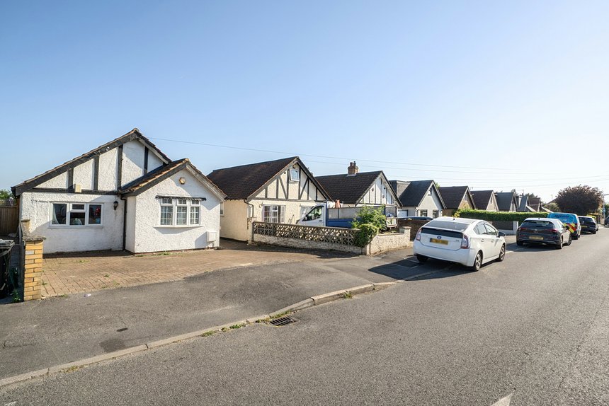 for sale nicholls avenue london 424 - Gibbs Gillespie