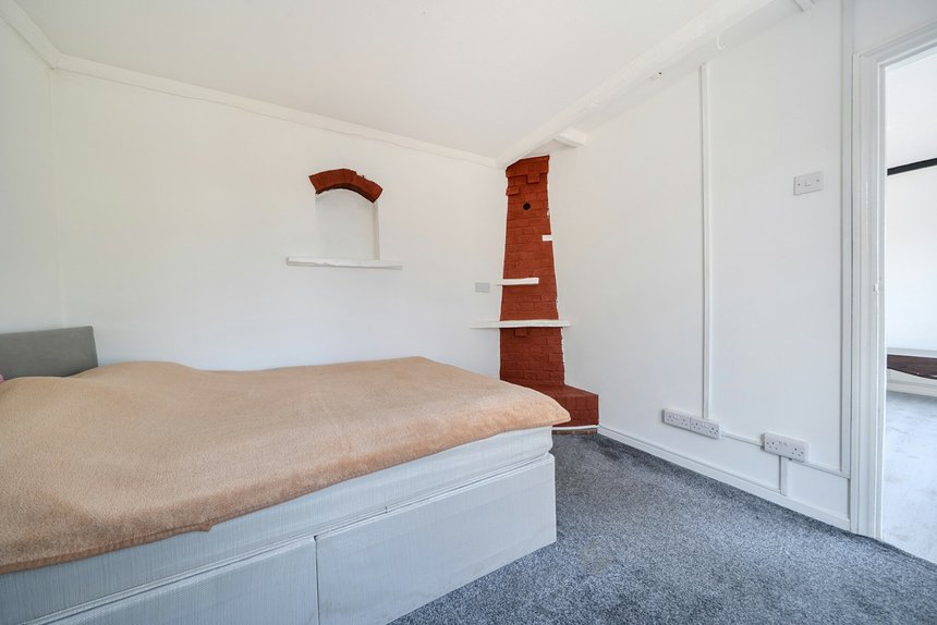 for sale nicholls avenue london 424 - Gibbs Gillespie