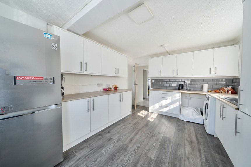 for sale nicholls avenue london 424 - Gibbs Gillespie