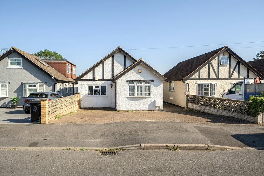 for sale nicholls avenue london 424 - Gibbs Gillespie
