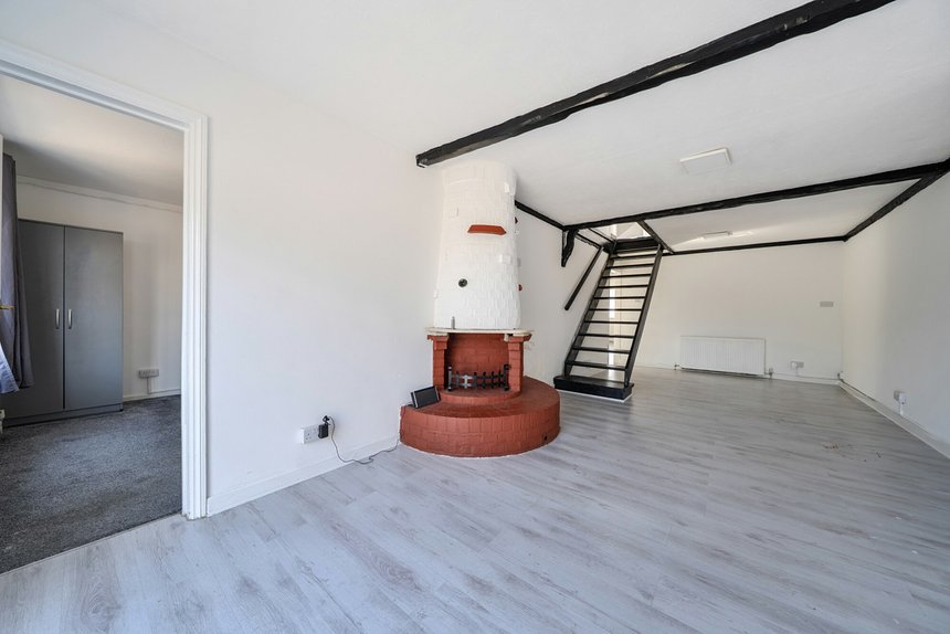 for sale nicholls avenue london 424 - Gibbs Gillespie