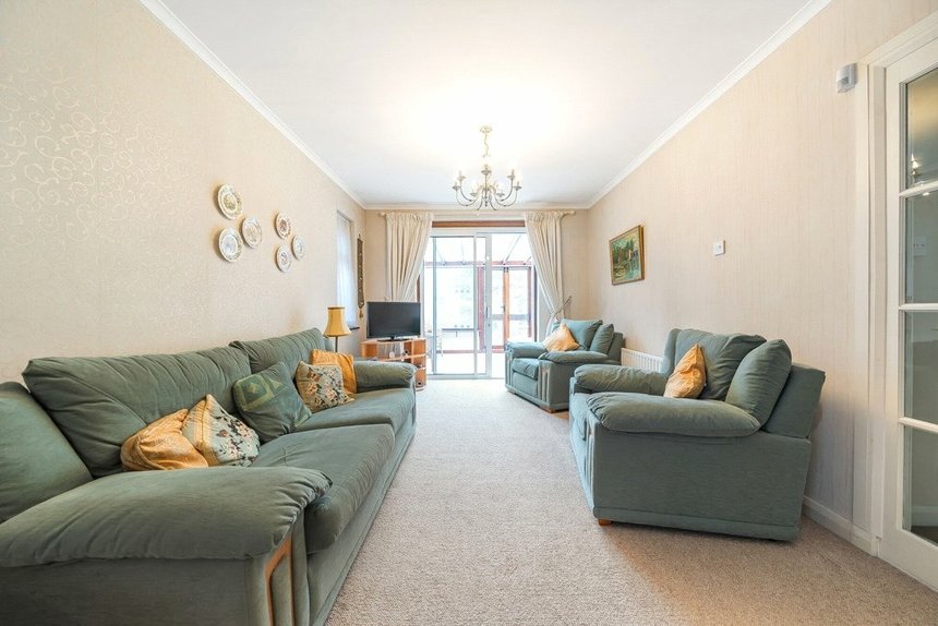 for sale acacia avenue london 42660 - Gibbs Gillespie