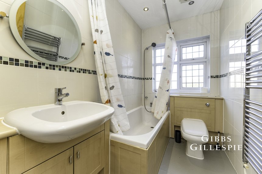 to let fauna close london 42842 - Gibbs Gillespie