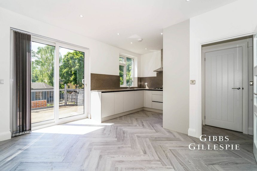 let brooke avenue london 42927 - Gibbs Gillespie