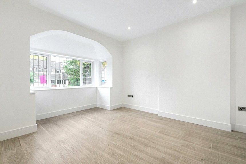 to let king edwards road london 42954 - Gibbs Gillespie