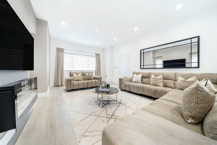 to let king edwards road london 42954 - Gibbs Gillespie