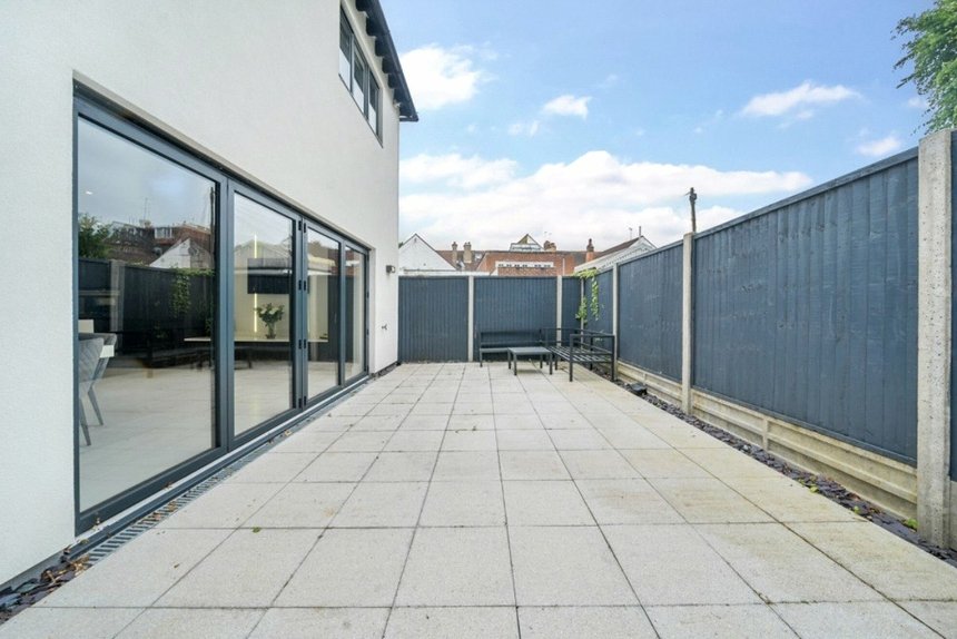 to let king edwards road london 42954 - Gibbs Gillespie