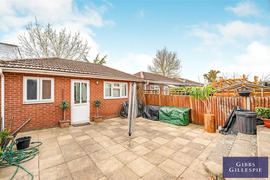 let leaver gardens london 43107 - Gibbs Gillespie