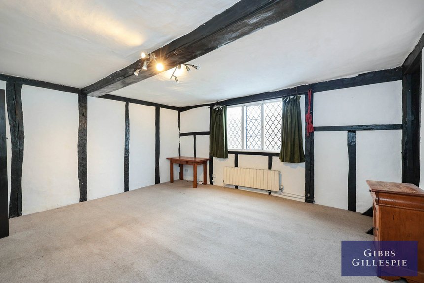 to let high street london 43157 - Gibbs Gillespie