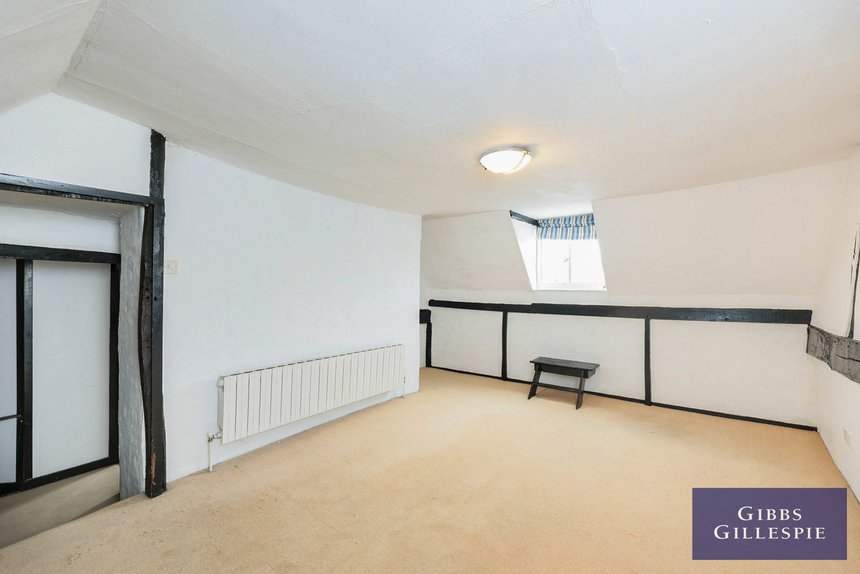 to let high street london 43157 - Gibbs Gillespie